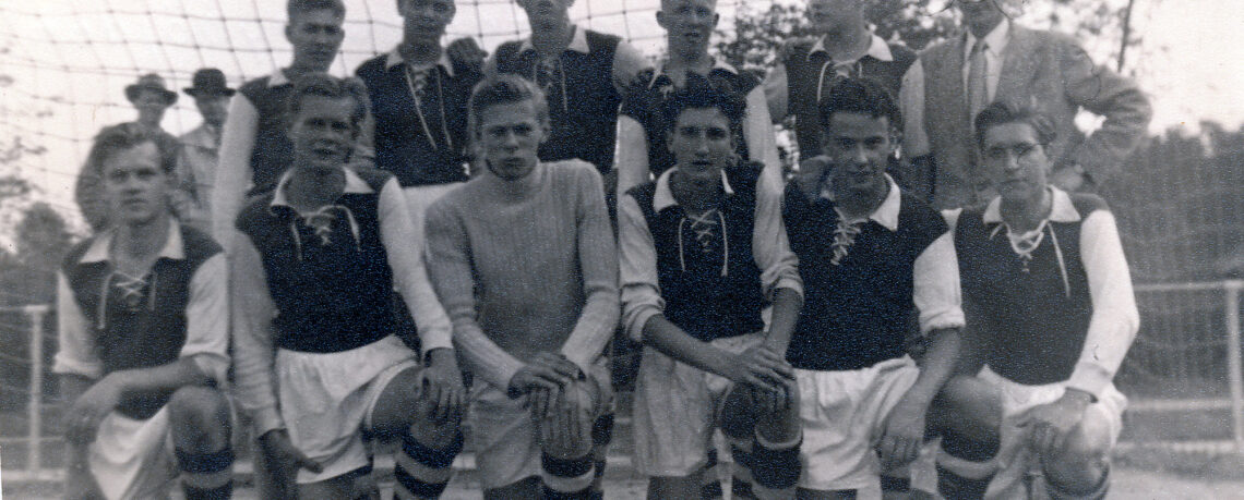 1949 Järlas junior lag  och  A-lag fotboll.